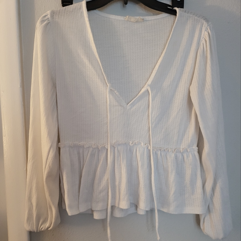Flowy cream white top
